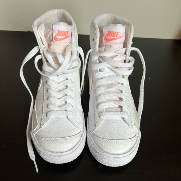Nike Shoes - NIKE BLAZERS MID ‘77 W/ GOLD EMBLEM